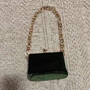Top Shop Elegant Green Velvet Clutch with Gold Chain
